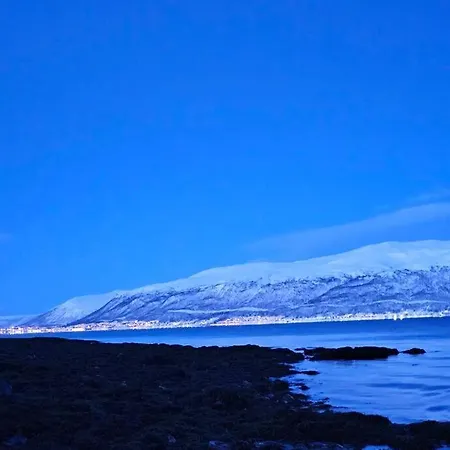 Peaceful Small House By The Sea Holiday home Tromso